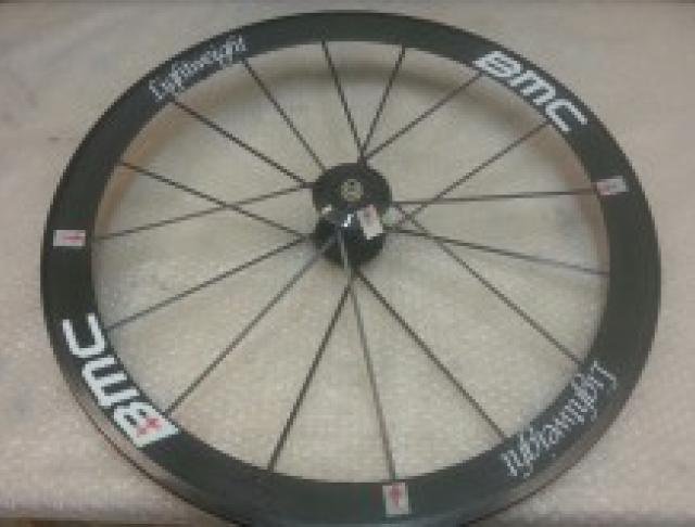 ruota lightweight 4 raggi sostituiti