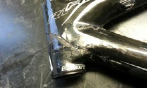 telaio seriamente danneggiato - seriously damaged frame