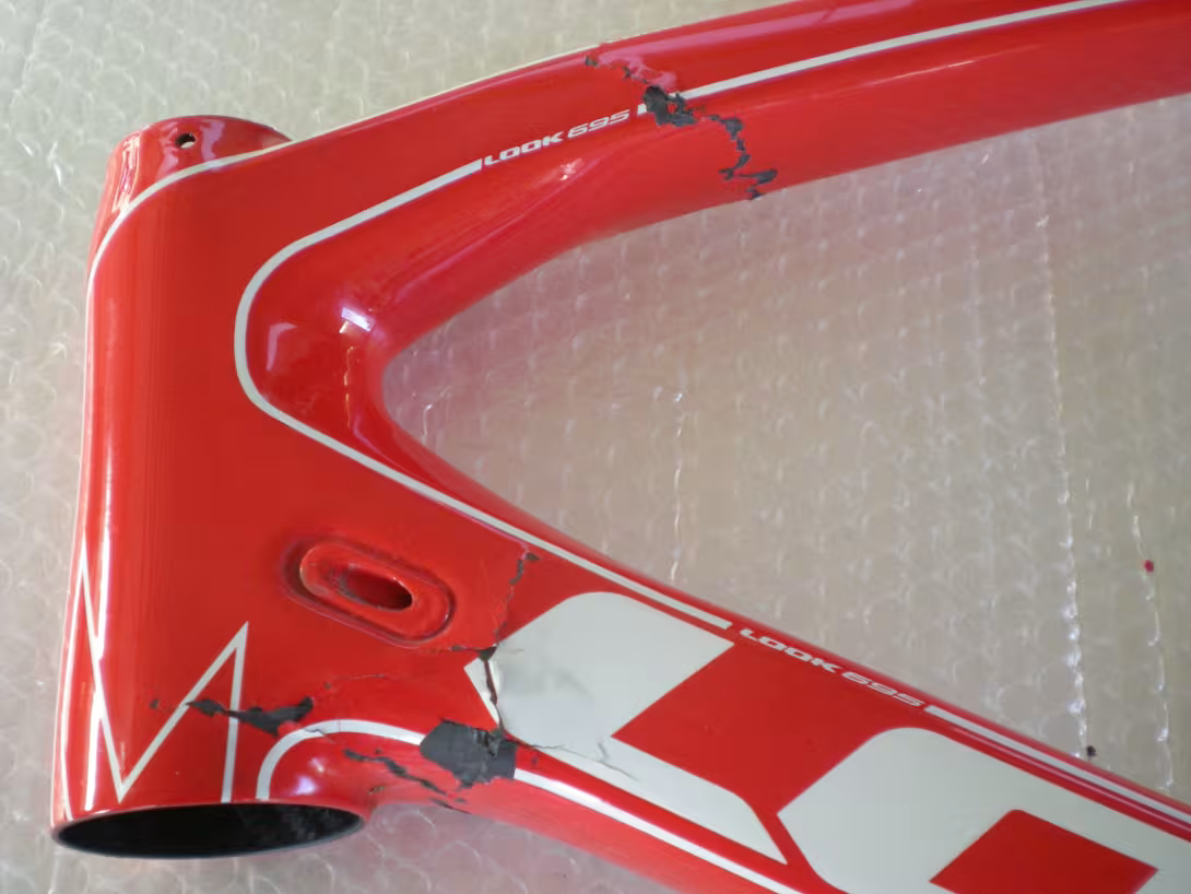 Look incidentata lato sinistro - damaged Look left side
